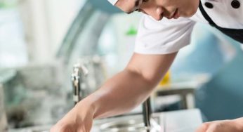 Koki dan Staf Dapur, Karier Menjanjikan di Sektor F&B
