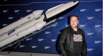 Rahasia Sukses Elon Musk Kalahkan Roket Cina dan Bantu Luncurkan Satelit Indonesia