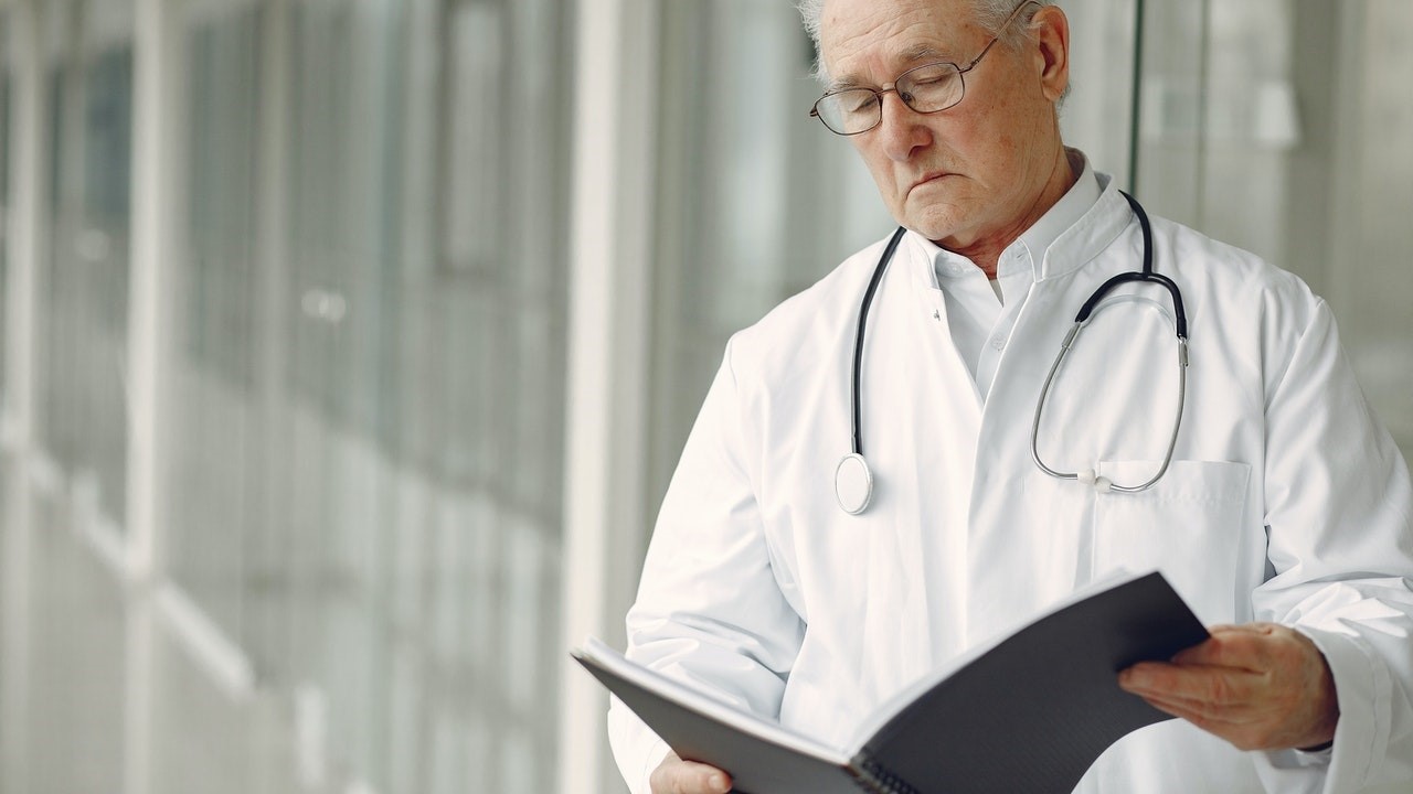 Pendidikan dan Karier Dokter