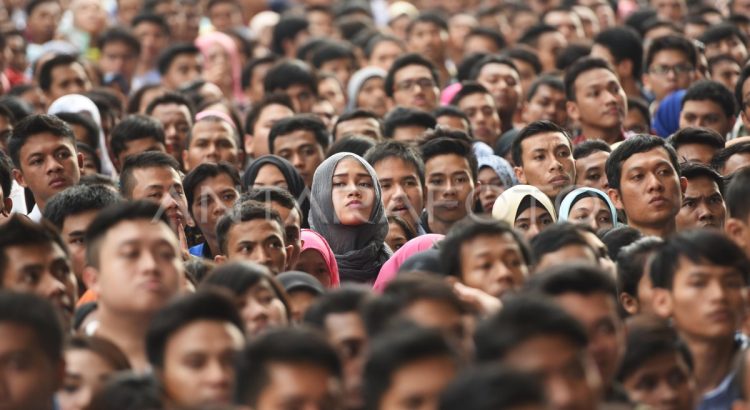 Mencari Pekerjaan Jadi Perjuangan Berat