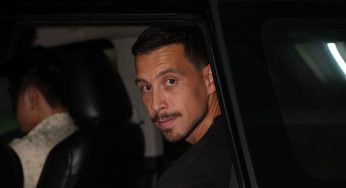 Duo Persib Marc Klok dan Thom Haye Ngobrol Serius Jelang Bela Timnas, Isinya Bikin Netizen Heboh!